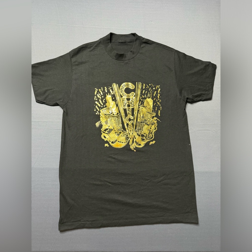 Vintage chicago buildings T-shirt cut tag single stitched black and gold large